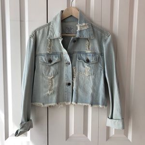 Light Wash Cropped Denim Jacket Size Medium